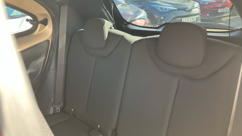 Toyota Aygo X 1.0 VVT-i Edge 5dr Petrol Hatchback